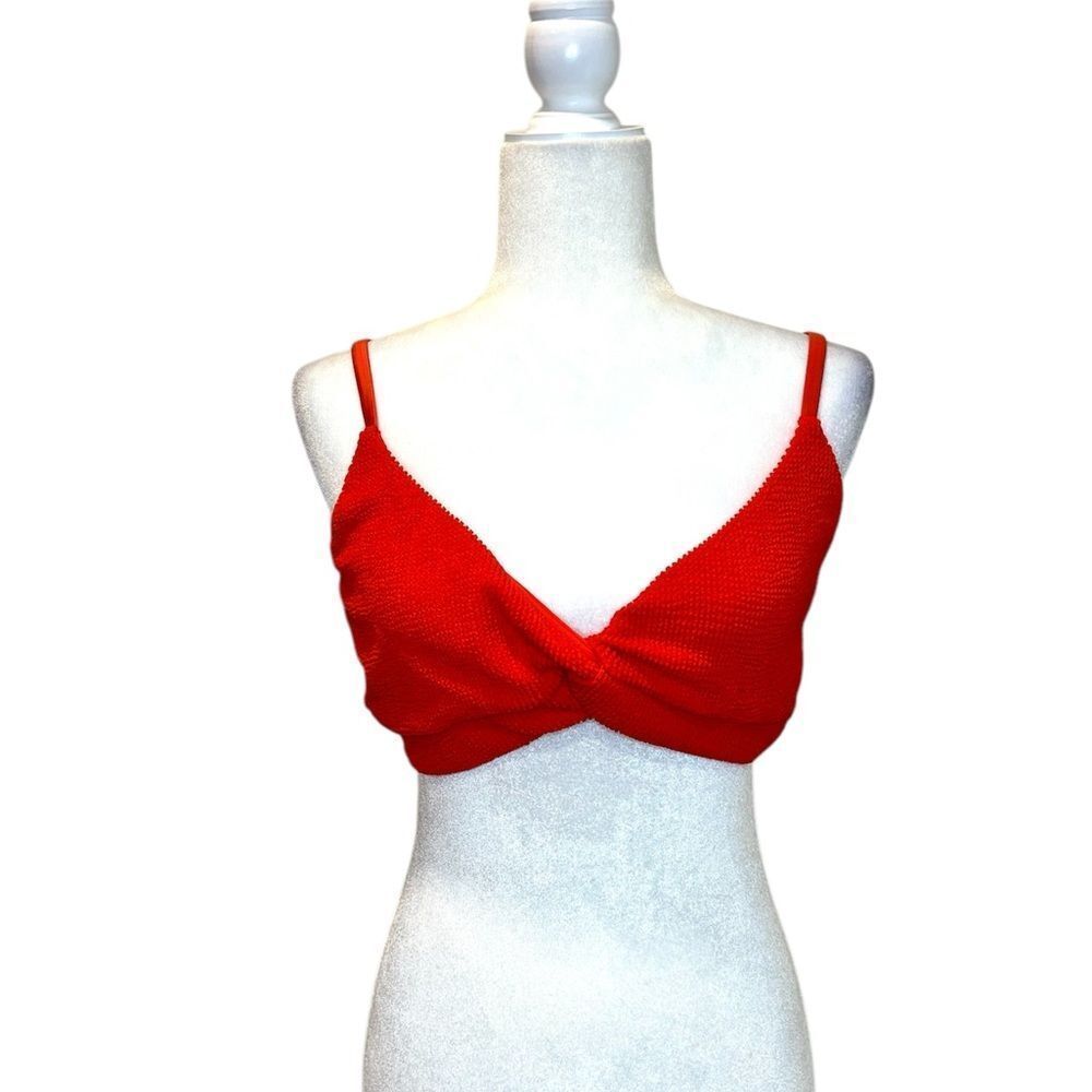 GOOD AMERICAN Red Twist Front Swim Top Size 5(2XL)